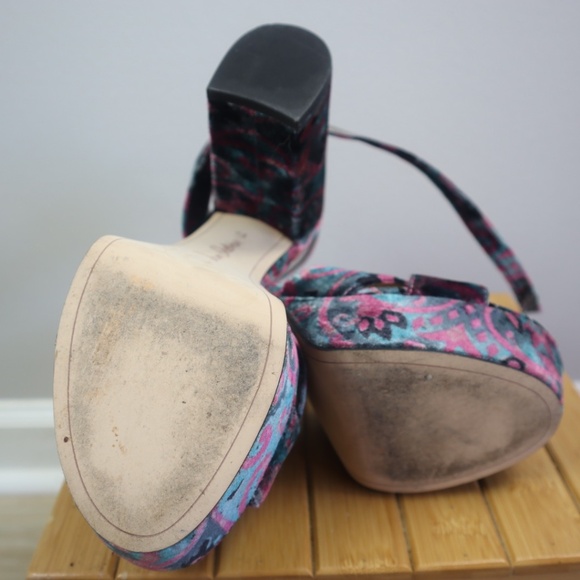 Sam Edelman Velvet Platform Heels – Floral Print – Women’s Size 8.5 - Picture 4 of 5